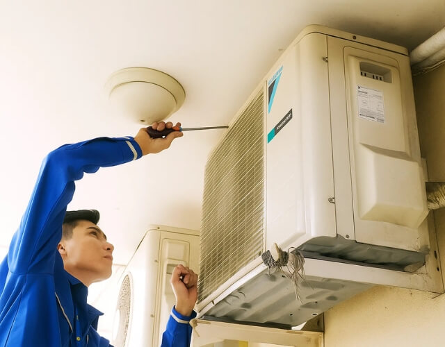 Vệ sinh máy lạnh Bình Tân